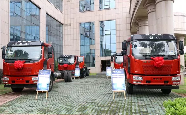 走出去步伐加快 解放卡车在俄前三季度销量增304%