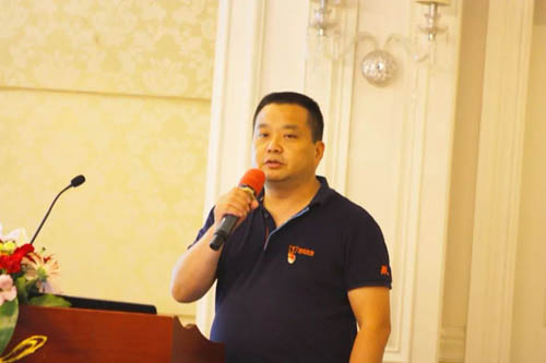 联合卡车举行2018年年中区域经营工作会议