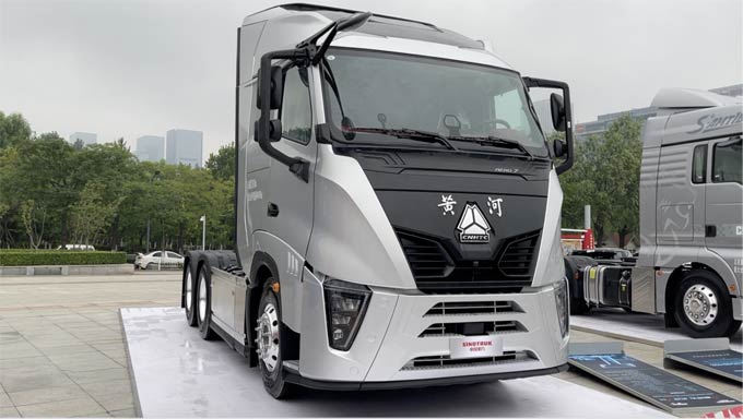 中国重汽&潍柴t系列大马力高端重卡来了 - 卡车动态-环球卡车网