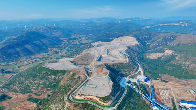 政策东风加持，新能源无人矿卡如何破解矿山困局?