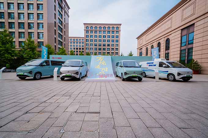 万境适用启新程 东风福瑞通VAN家族新品北京上市